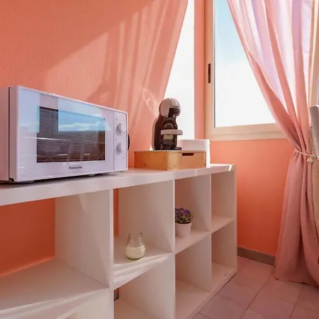 Apartment Cagliari Aeroporto & Ospedali Gratis Wi Fi & Parcheggio *
