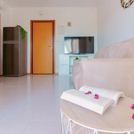 Cagliari Aeroporto & Ospedali Gratis Wi Fi & Parcheggio Apartment